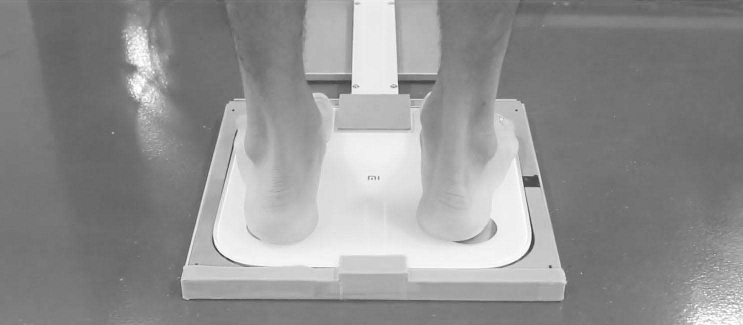 23-WeighingScaleBW